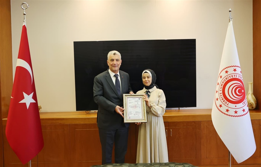 Elektronik A.TR ile ilk ihracatı kadın girişimci Merve Özçelik yaptı